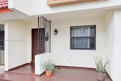 8389 NW 8th St #7, Miami, FL 33126 - Photo 4