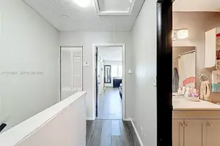 9825 NW 37th St, Sunrise, FL 33351 - Photo 26