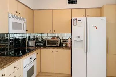 3370 Hidden Bay Dr #511, Aventura, FL 33180 - Photo 8