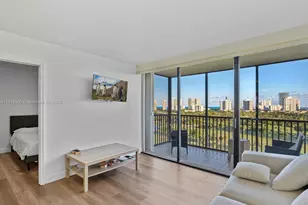 20335 W Country Club Dr, Aventura, FL 33180 - Photo 6