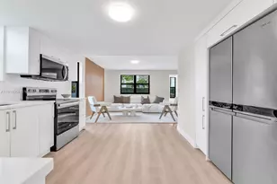 7996 Crespi Blvd, Miami Beach, FL 33141 - Photo 10