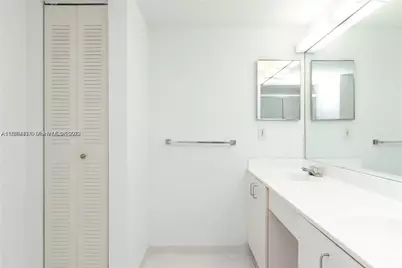 3300 NE 192nd St #516, Aventura, FL 33180 - Photo 10