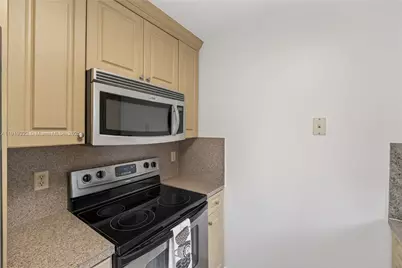 13675 SW 62nd St #102-3, Miami, FL 33183 - Photo 10