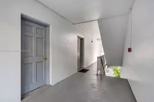 9621 SW 77th Ave, Miami, FL 33156 - Photo 2