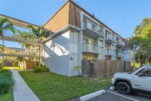 9621 SW 77th Ave, Miami, FL 33156 - Photo 1