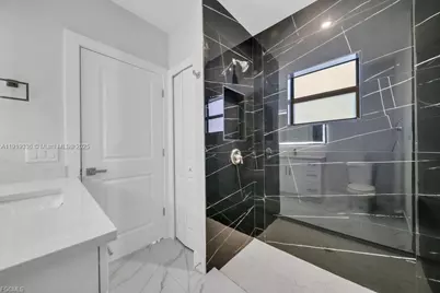 644 Woodcrest Dr, Lehigh Acres, FL 33972 - Photo 22