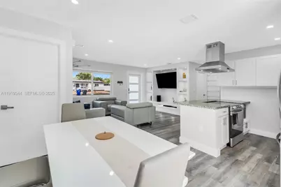 330 N 70th Ave, Hollywood, FL 33024 - Photo 2