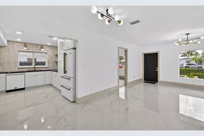 10864 SW 141st Ln, Miami, FL 33176 - Photo 10