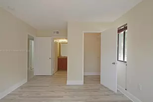 8321 Coral Lake Dr, Coral Springs, FL 33065 - Photo 16