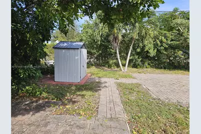 567 Tallulah Rd, Palm Beach, FL 33462 - Photo 26