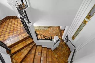 5860 Pine Tree Dr, Miami Beach, FL 33140 - Photo 26