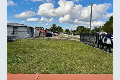 16130 NW 28th Ct, Miami Gardens, FL 33054 - Photo 4