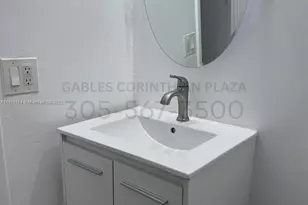 22 Salamanca Ave, Coral Gables, FL 33134 - Photo 10