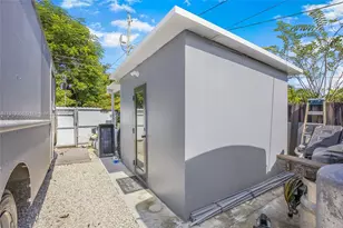 709 NW 14th St, Homestead, FL 33030 - Photo 32