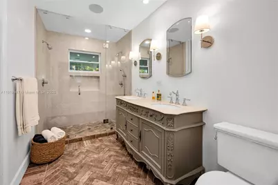 6301 Coral Lake Dr, Miami, FL 33155 - Photo 24