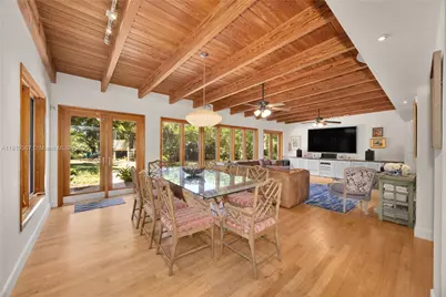 6301 Coral Lake Dr, Miami, FL 33155 - Photo 12