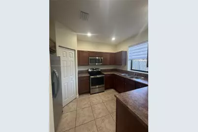 11347 SW 232nd Ter, Homestead, FL 33032 - Photo 6