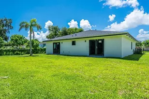 152 NW 18th St, Homestead, FL 33030 - Photo 2