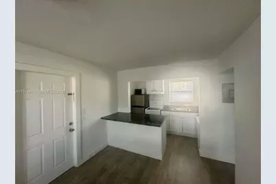 1150 SW 22nd St #1, Miami, FL 33129 - Photo 1