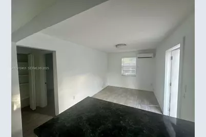 1150 SW 22nd St #1, Miami, FL 33129 - Photo 6