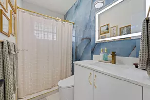 1562 NW 8th Ave, Homestead, FL 33030 - Photo 14