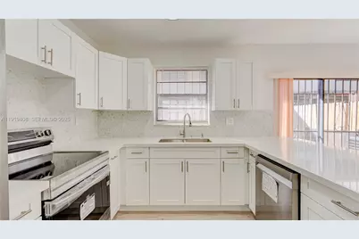710 SW 114th Ave #C3, Sweetwater, FL 33174 - Photo 6