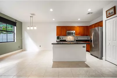 4816 NW 56th Ct, Tamarac, FL 33319 - Photo 8