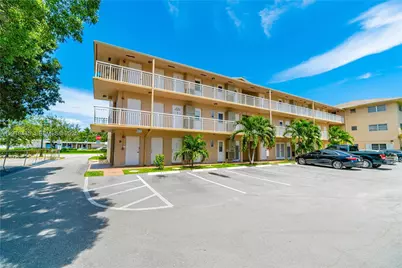 5800 Margate Blvd #812-8, Margate, FL 33063 - Photo 2