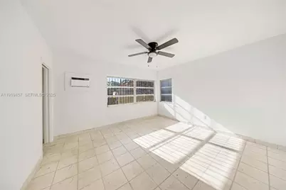297 Eucalyptus Dr, Hialeah, FL 33010 - Photo 36