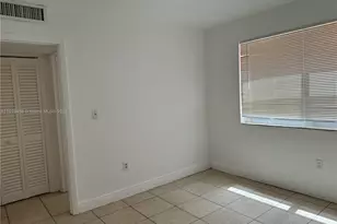 1851 NE 168th St, North Miami Beach, FL 33162 - Photo 10