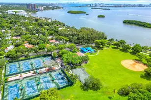 651 NE 60th St, Miami, FL 33137 - Photo 36