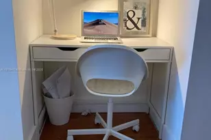 1717 N Bayshore Dr, Miami, FL 33132 - Photo 28