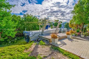 3987 Gordon Rd, Big Pine, FL 33043 - Photo 38