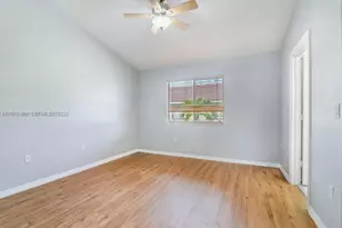 159 Hidden Ct Rd, Hollywood, FL 33023 - Photo 14