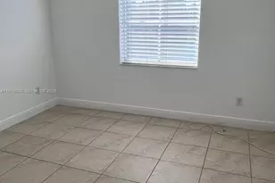 8240 SW 210th St, Cutler Bay, FL 33189 - Photo 20