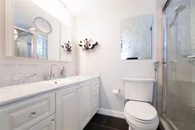 8041 Lake Dr #102, Doral, FL 33166 - Photo 14