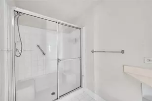 17125 N Bay Rd, Sunny Isles Beach, FL 33160 - Photo 20