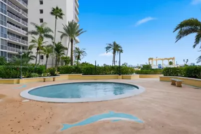 7601 E Treasure Dr # 2109, North Bay Village, FL 33141 - Photo 26