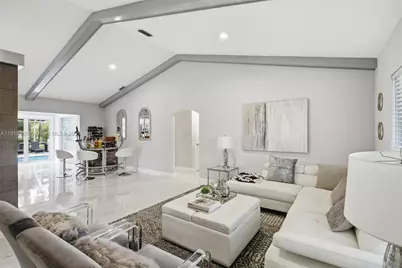 5601 SW 195th Ter, Southwest Ranches, FL 33332 - Photo 10