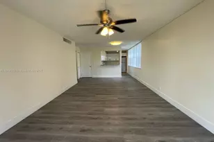 9471 Evergreen Pl, Davie, FL 33324 - Photo 10