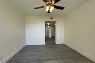 9471 Evergreen Pl, Davie, FL 33324 - Photo 20