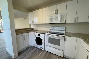 9471 Evergreen Pl, Davie, FL 33324 - Photo 14