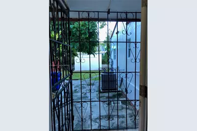 76 NE 48th St, Miami, FL 33137 - Photo 10
