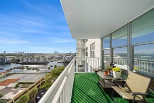 301 174th St, Sunny Isles Beach, FL 33160 - Photo 14