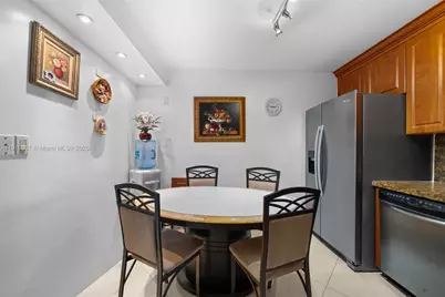 301 174th St #1109, Sunny Isles Beach, FL 33160 - Photo 4