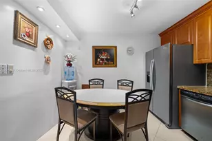 301 174th St, Sunny Isles Beach, FL 33160 - Photo 4