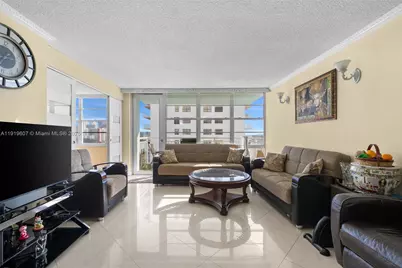 301 174th St #1109, Sunny Isles Beach, FL 33160 - Photo 6