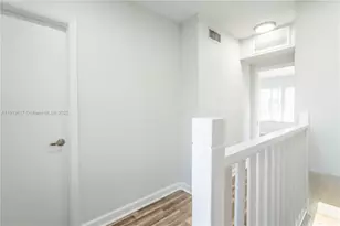 2180 Bay Dr, Miami Beach, FL 33141 - Photo 18