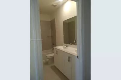 3388 W 100th Ter, Hialeah, FL 33018 - Photo 6