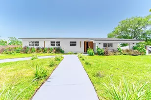 19661 NE 10th Pl, Miami, FL 33179 - Photo 2